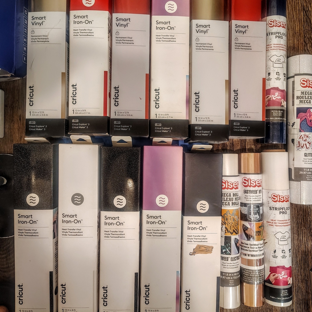Cricut Smart Vinyl and Iron-On Set with Assorted Colors